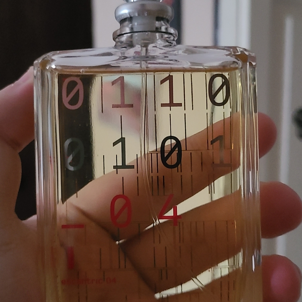 Have 6 niche cologne selling as a bundle for 250$